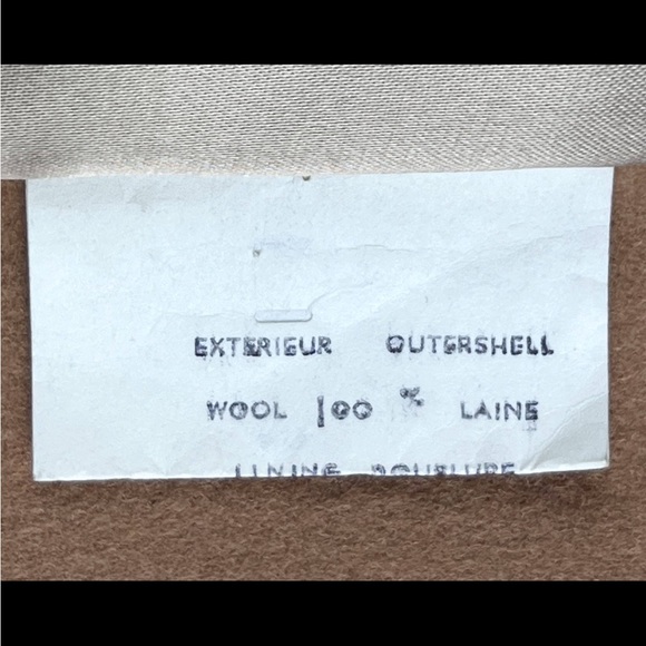 Beautiful 100% wool vintage camel colored coat! - Picture 5 of 7